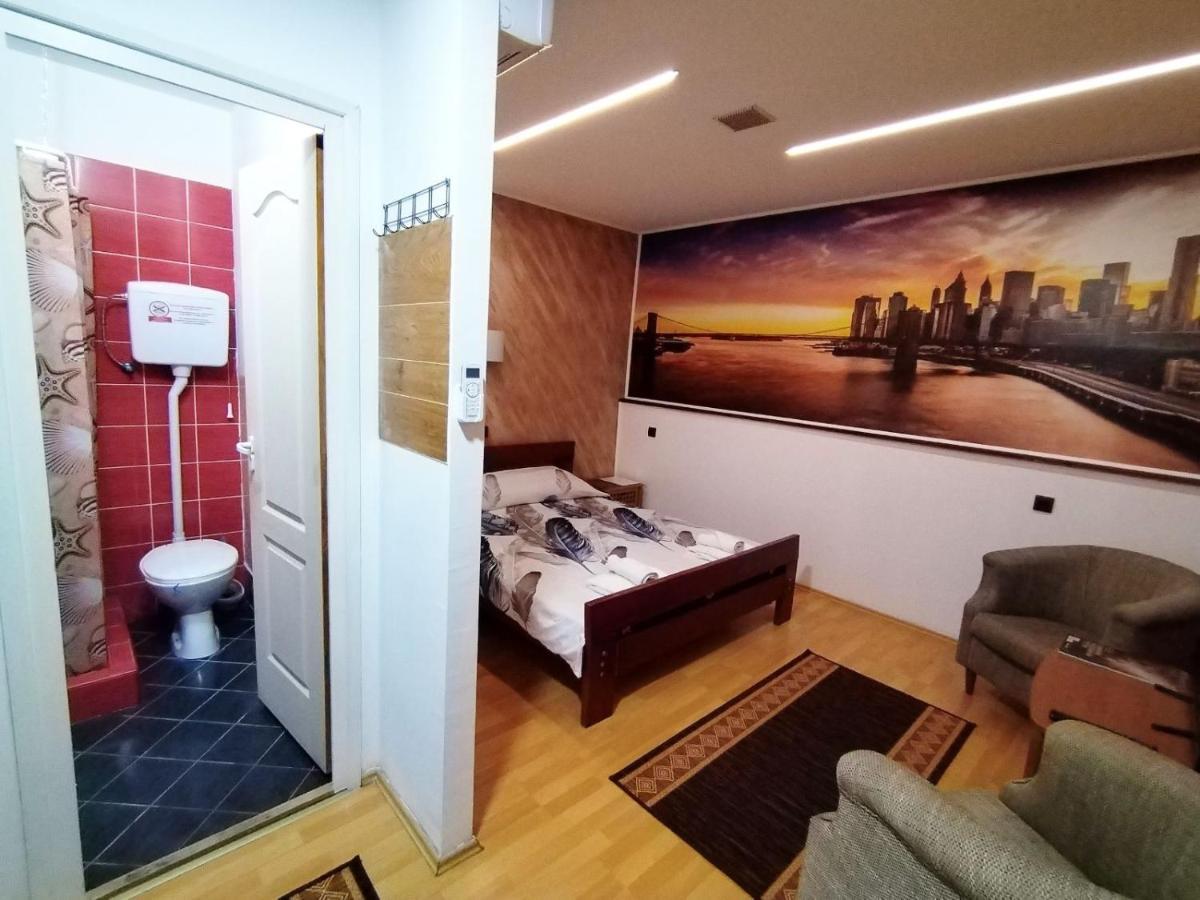 Fun Rooms Sobe Prenociste Borca Eksteriør billede